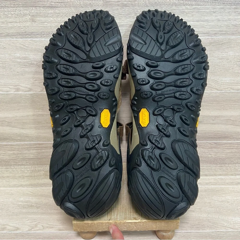 NWOT MERRELL / Men's Vibram Kahuna 4 Walking Hiking Sandals Size 13